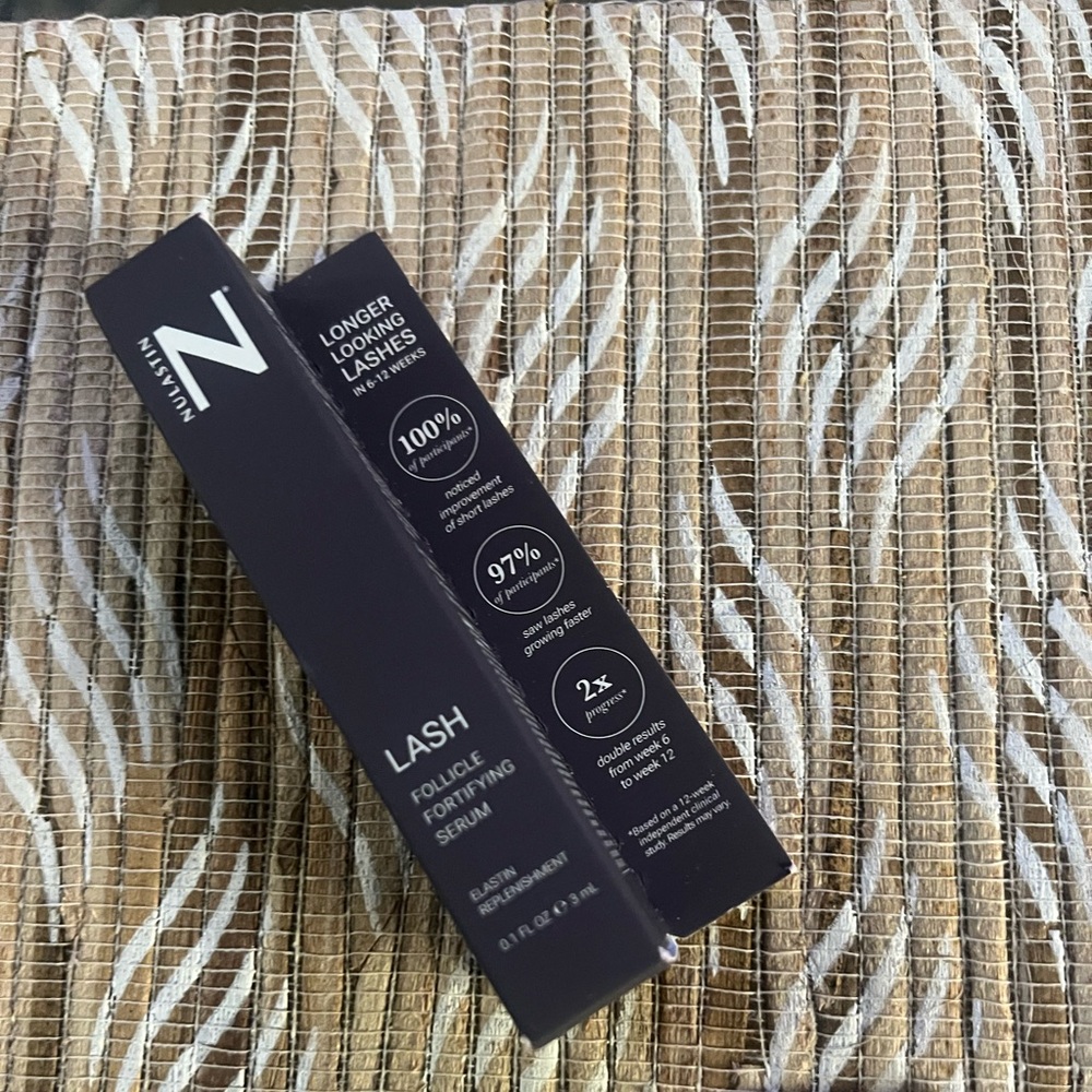 Lash Follicle Fortifying Serum - Black